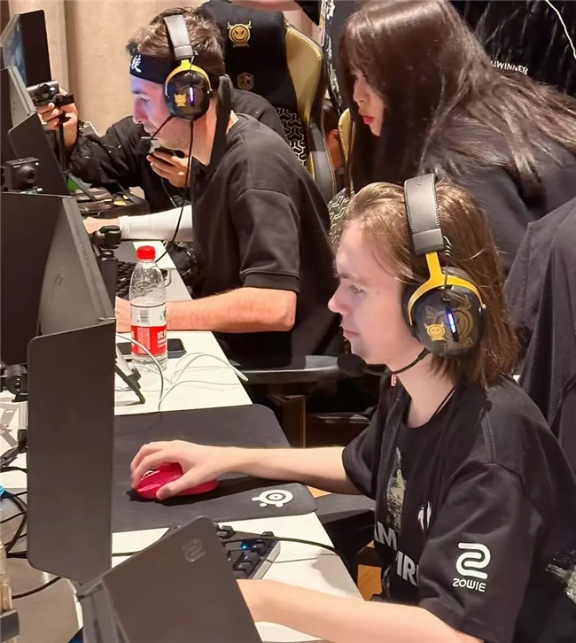 【战报】2025LPL春季赛季后赛RA 3-2 IG，鏖战五局iBoy三夺MVP